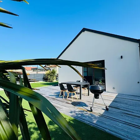 Splendid New House In Hébergement de vacances Ouistreham